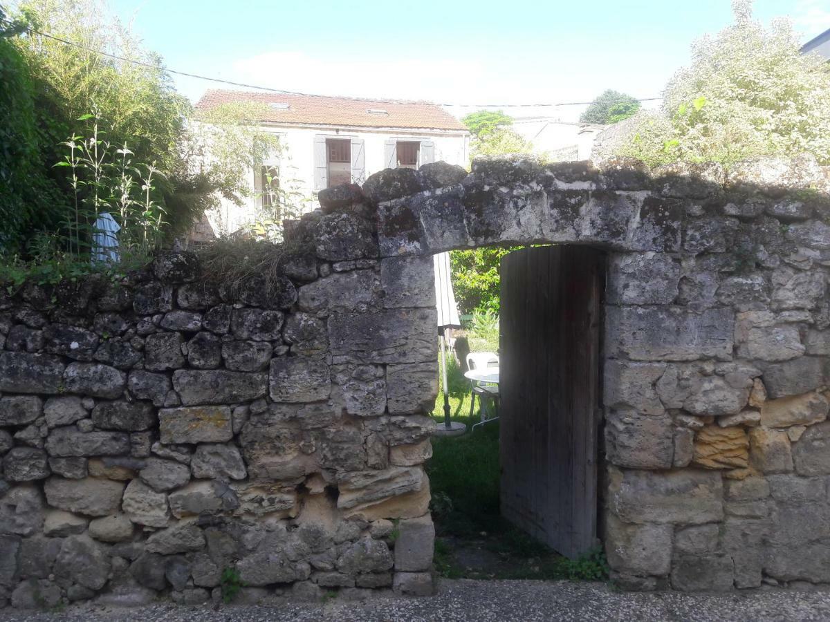 Apartamento Les Logis Des Vignobles Saint Emilion En Duplex N 2 Avec Terrasse Exterior foto